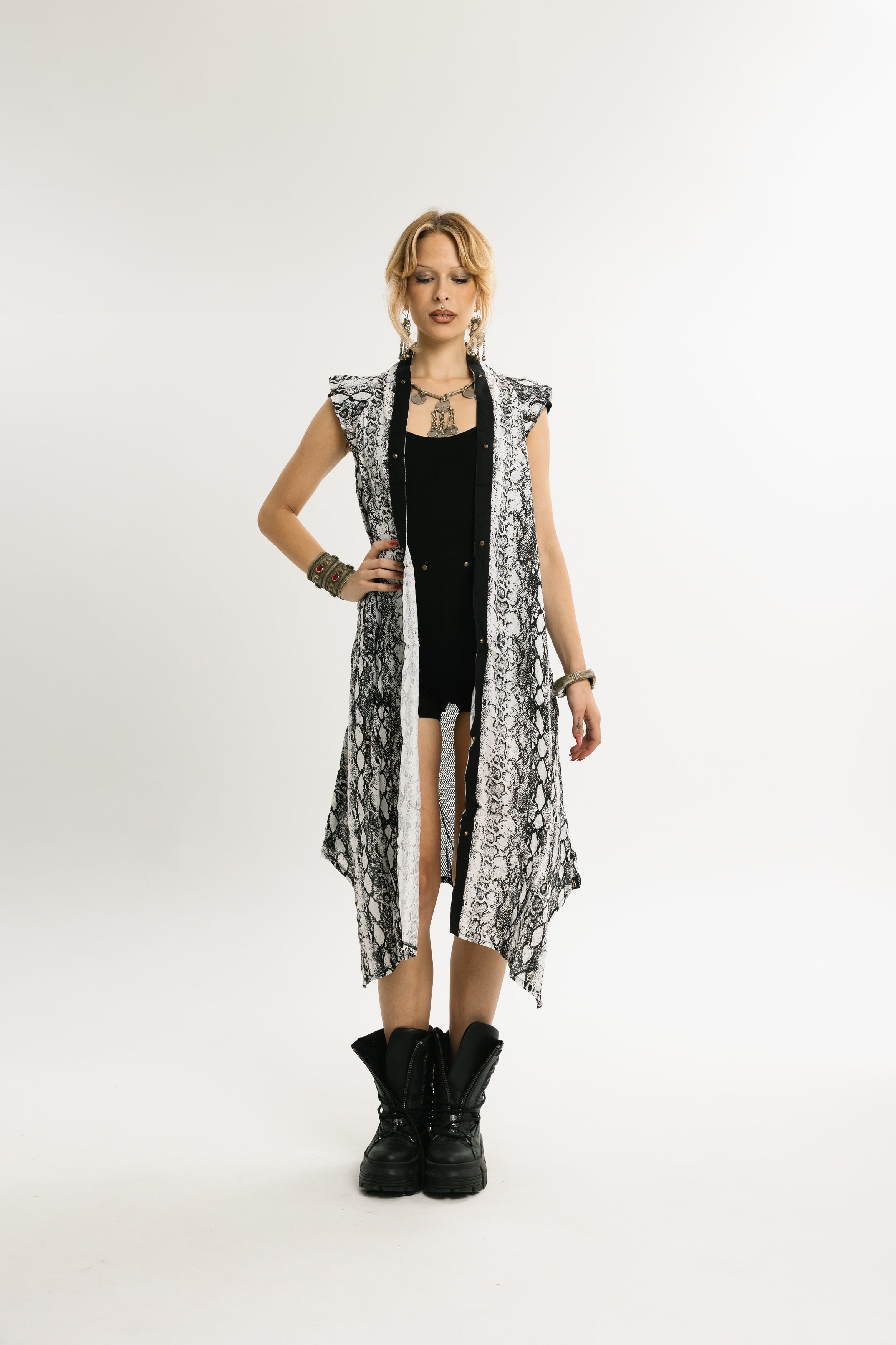 PYTHON ROBE | Python Pattern Cotton Kimono | White and Black Python Pattern