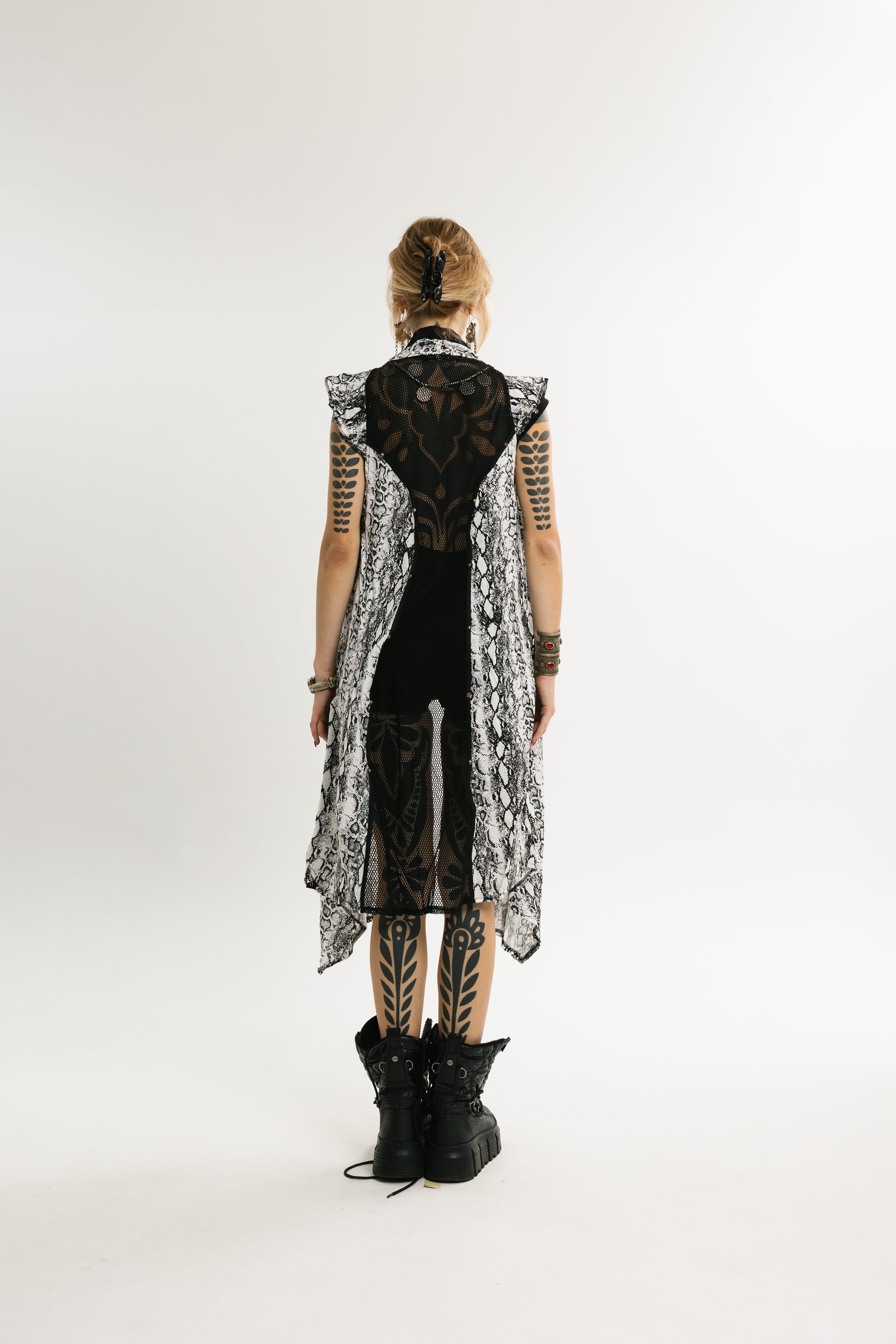 PYTHON ROBE | Python Pattern Cotton Kimono | White and Black Python Pattern